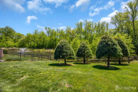 18 Gloria Lane Monroe NJ 08831