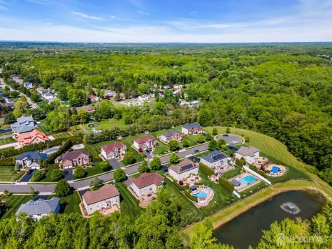 18 Gloria Lane Monroe NJ 08831