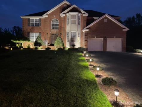 18 Gloria Lane Monroe NJ 08831