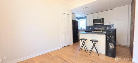 7 Inverness Terrace Fords NJ 08863