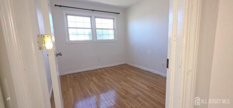 7 Inverness Terrace Fords NJ 08863