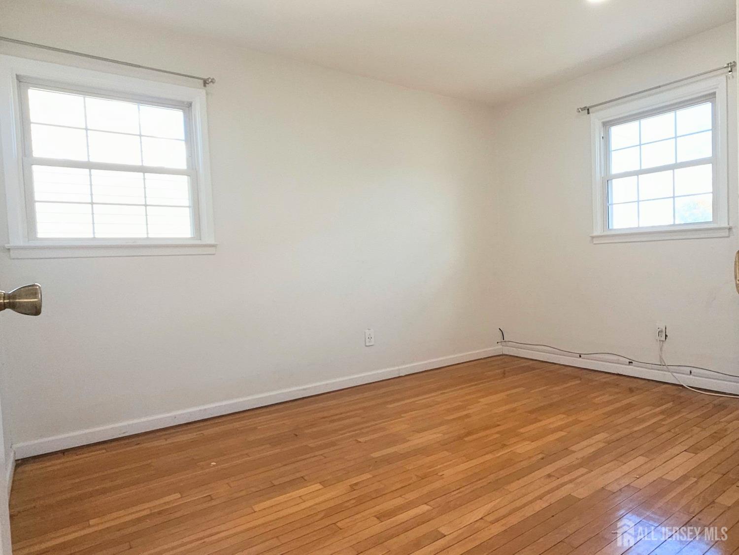 7 Inverness Terrace Fords NJ 08863