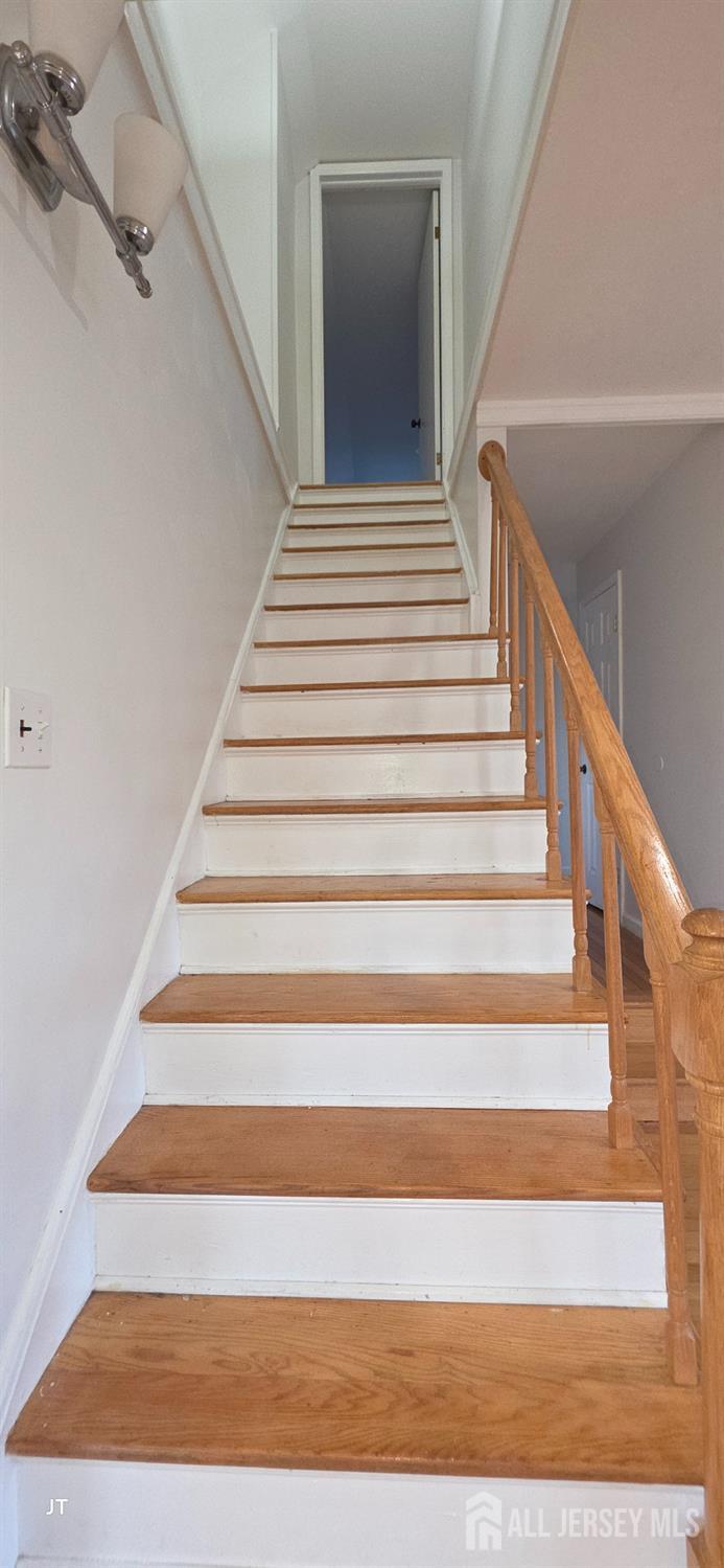 7 Inverness Terrace Fords NJ 08863