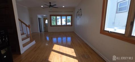7 Inverness Terrace Fords NJ 08863