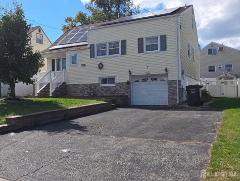 7 Inverness Terrace Fords NJ 08863