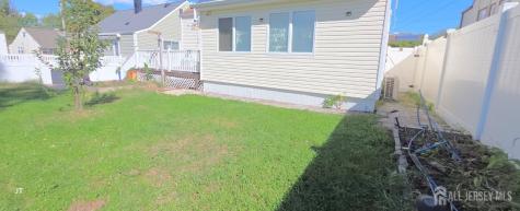 7 Inverness Terrace Fords NJ 08863