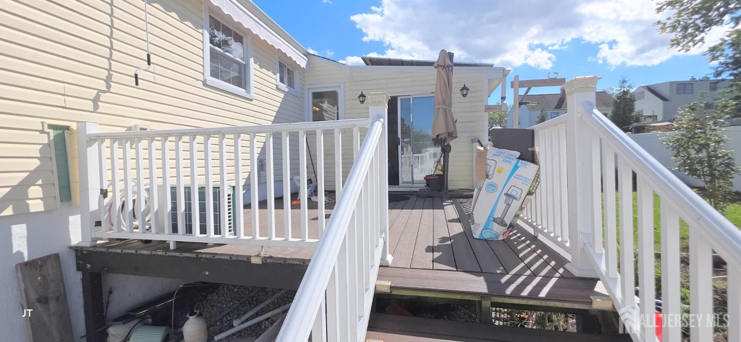 7 Inverness Terrace Fords NJ 08863