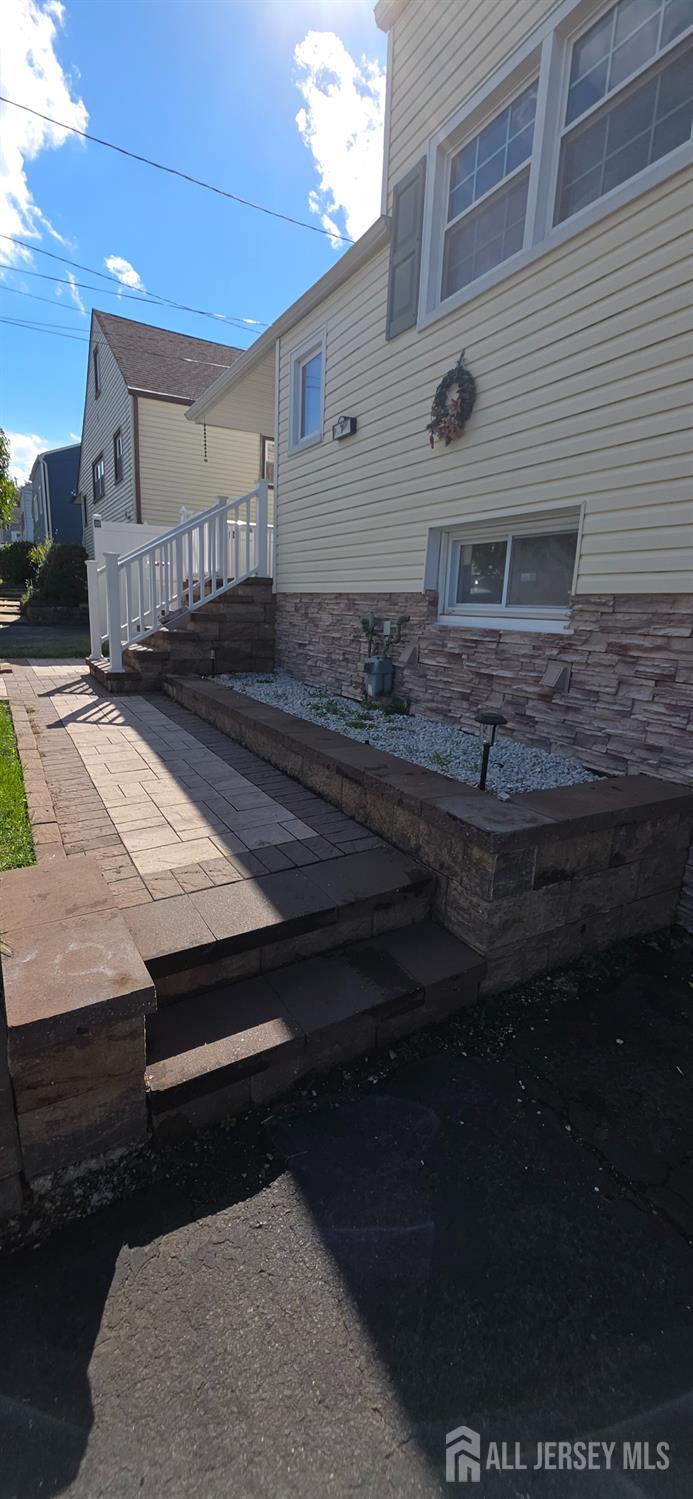 7 Inverness Terrace Fords NJ 08863