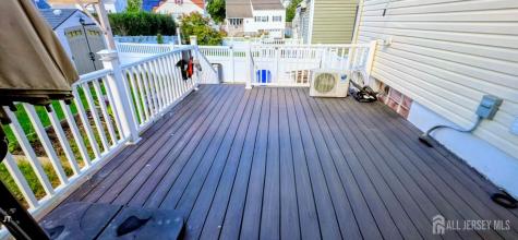 7 Inverness Terrace Fords NJ 08863