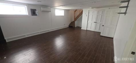 7 Inverness Terrace Fords NJ 08863