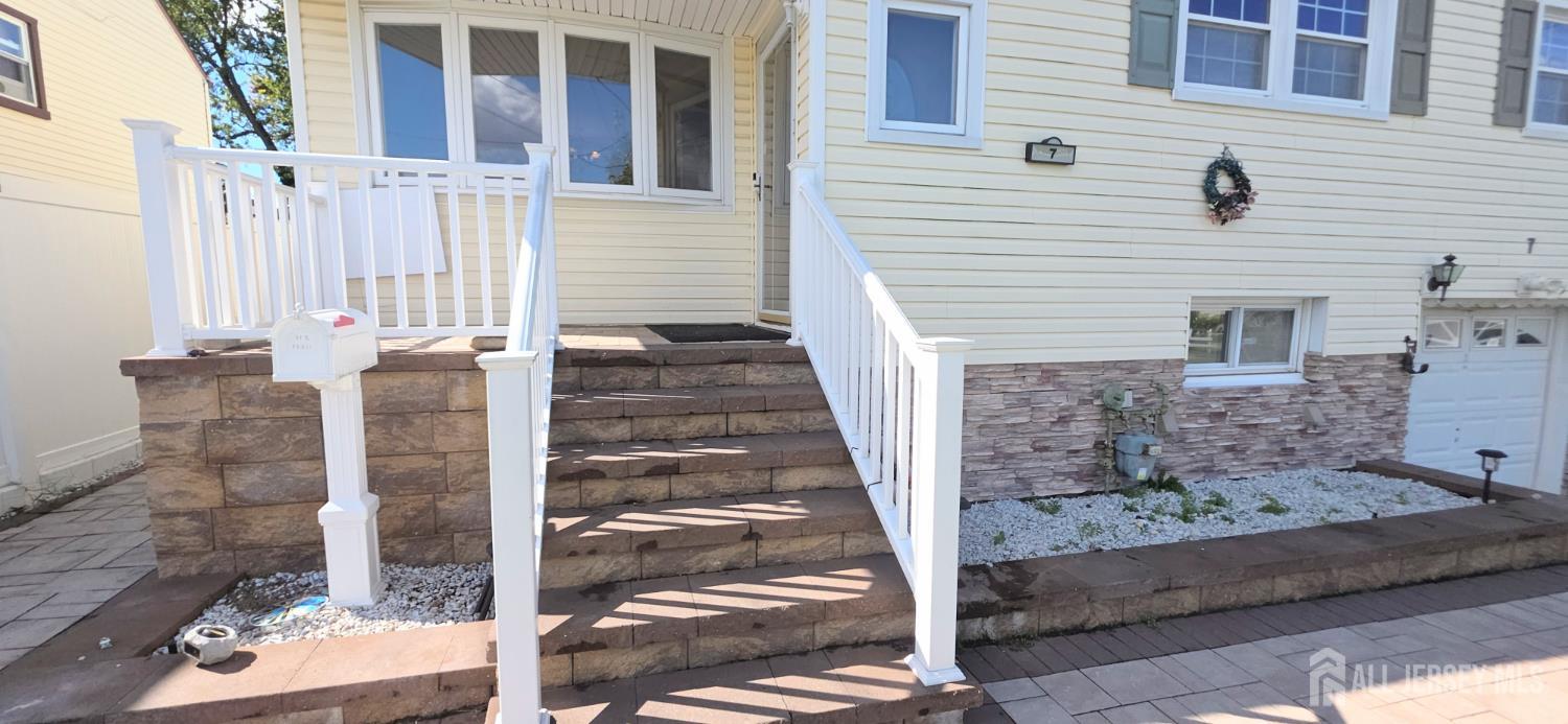 7 Inverness Terrace Fords NJ 08863