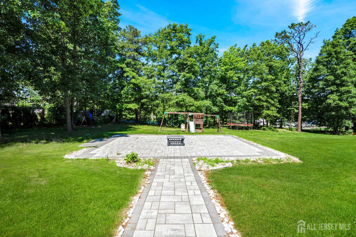 17 Rachel Lane Monroe NJ 08831