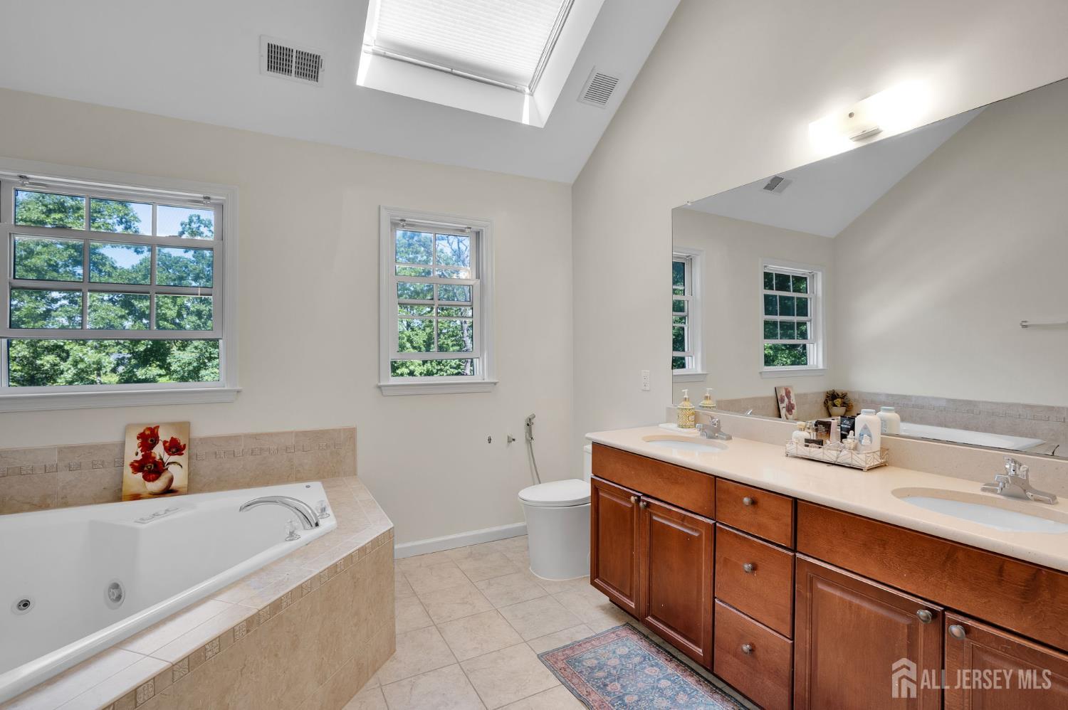 17 Rachel Lane Monroe NJ 08831