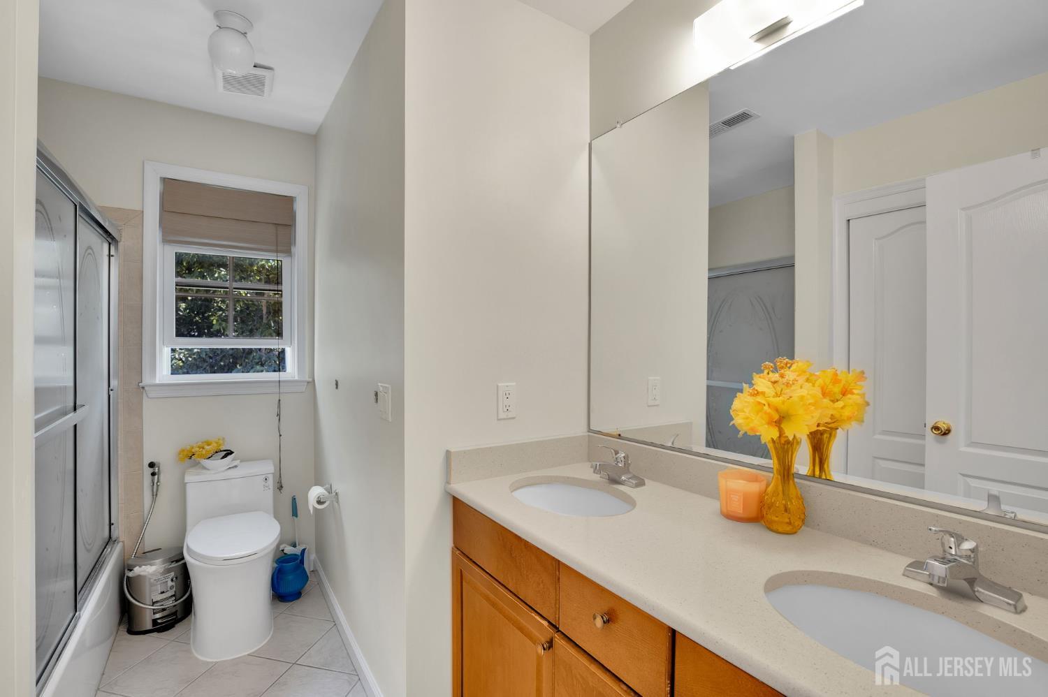 17 Rachel Lane Monroe NJ 08831
