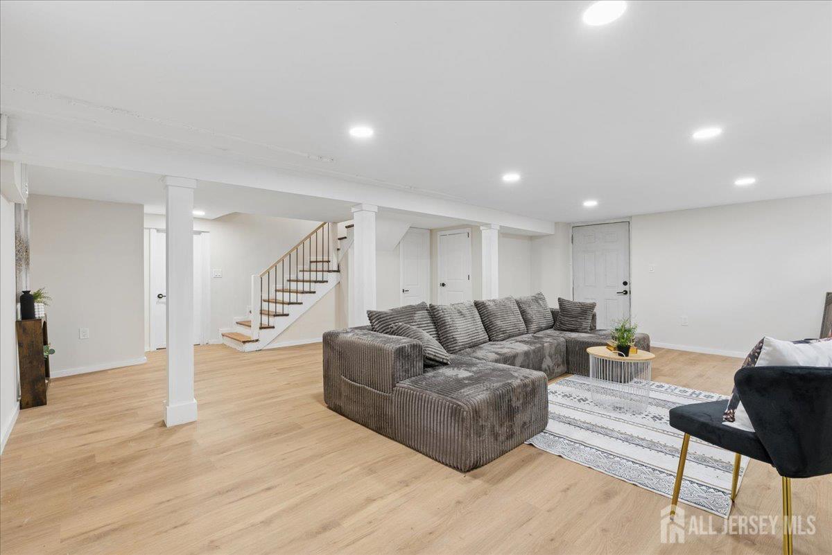 91 Lawrence Avenue Highland Park NJ 08904