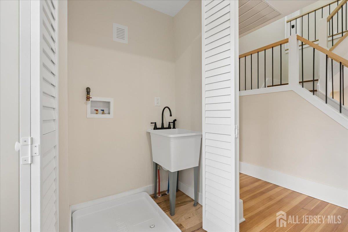 91 Lawrence Avenue Highland Park NJ 08904