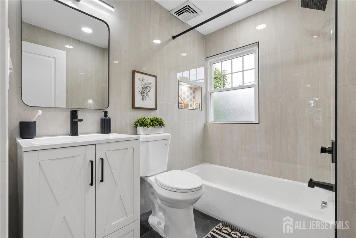 91 Lawrence Avenue Highland Park NJ 08904