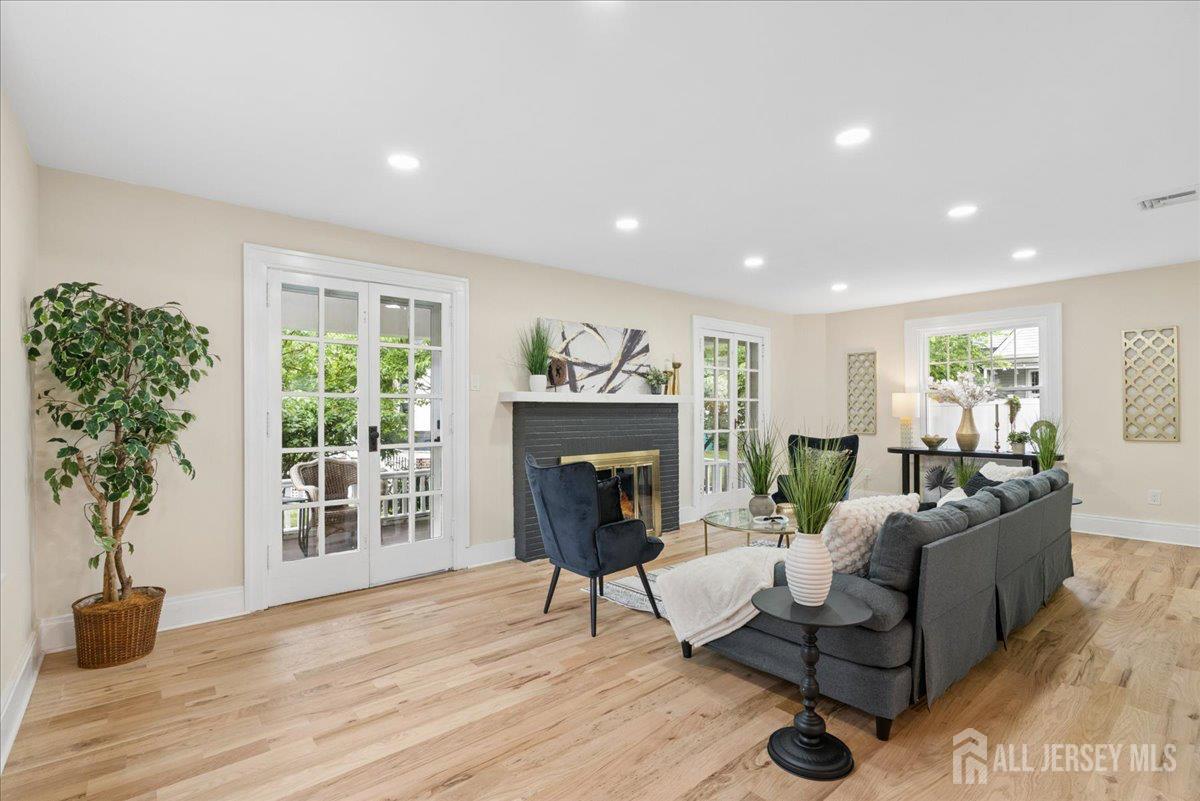 91 Lawrence Avenue Highland Park NJ 08904