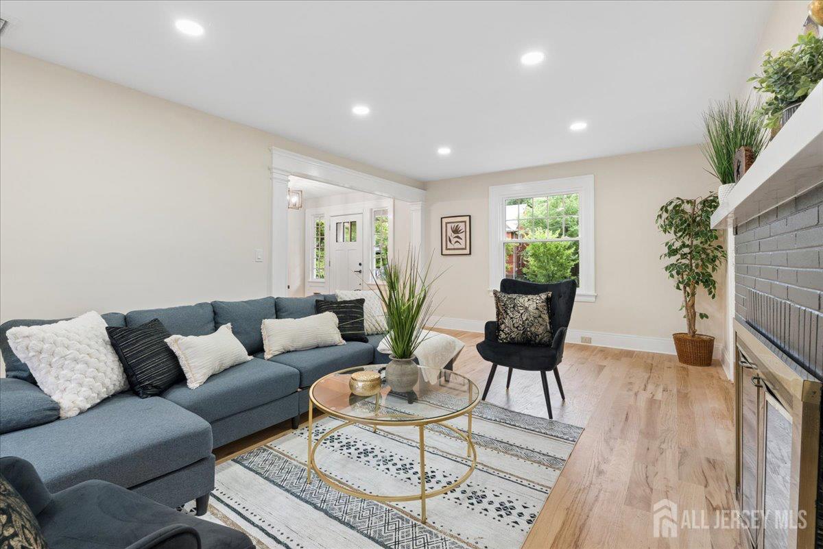 91 Lawrence Avenue Highland Park NJ 08904