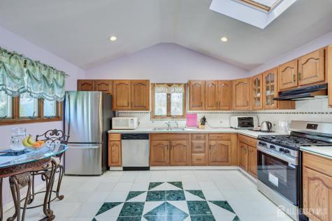 40 Meeker Avenue Edison NJ 08817