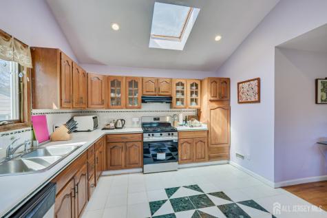 40 Meeker Avenue Edison NJ 08817