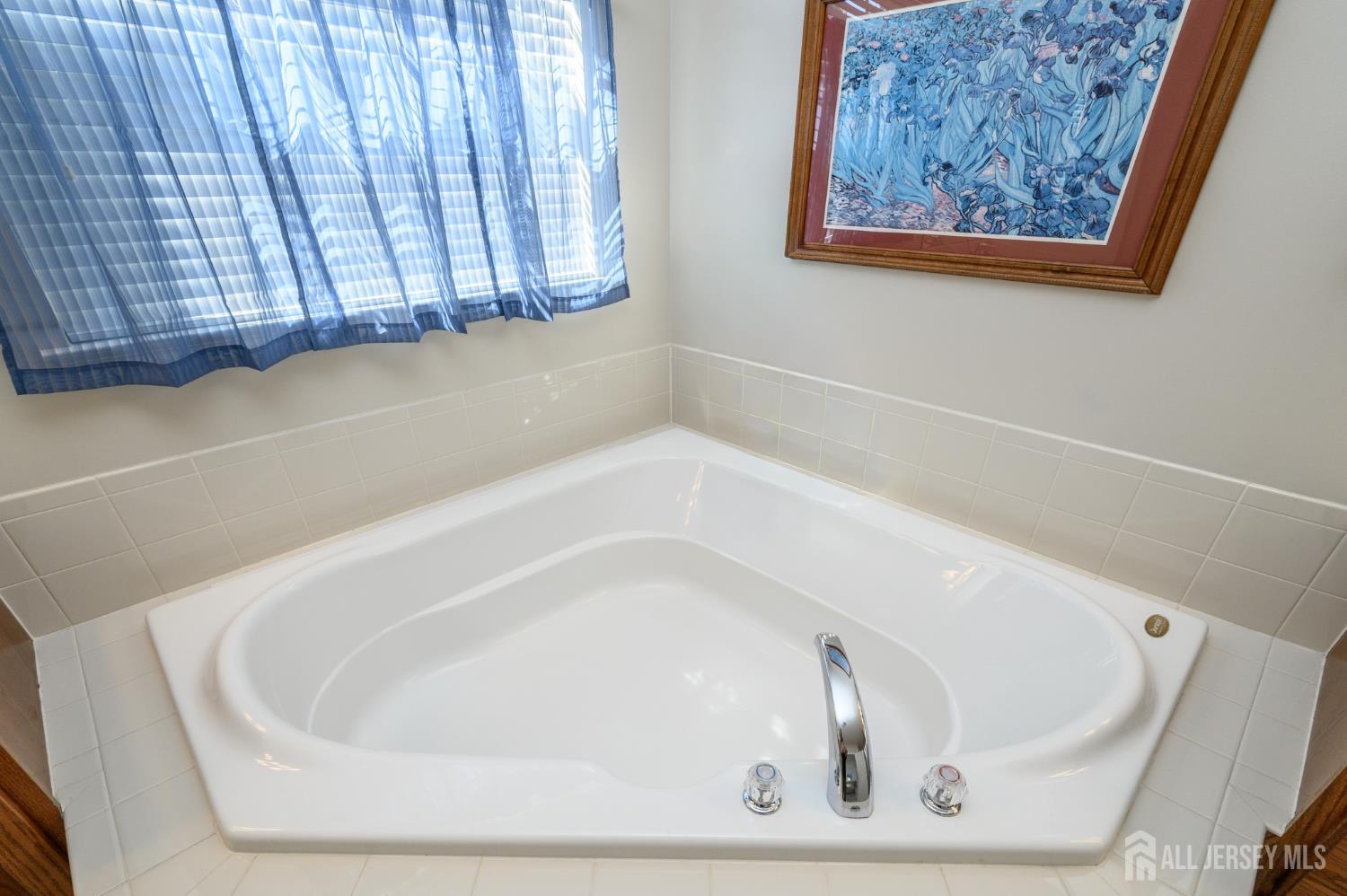 75 Huntington Drive Jackson NJ 08527