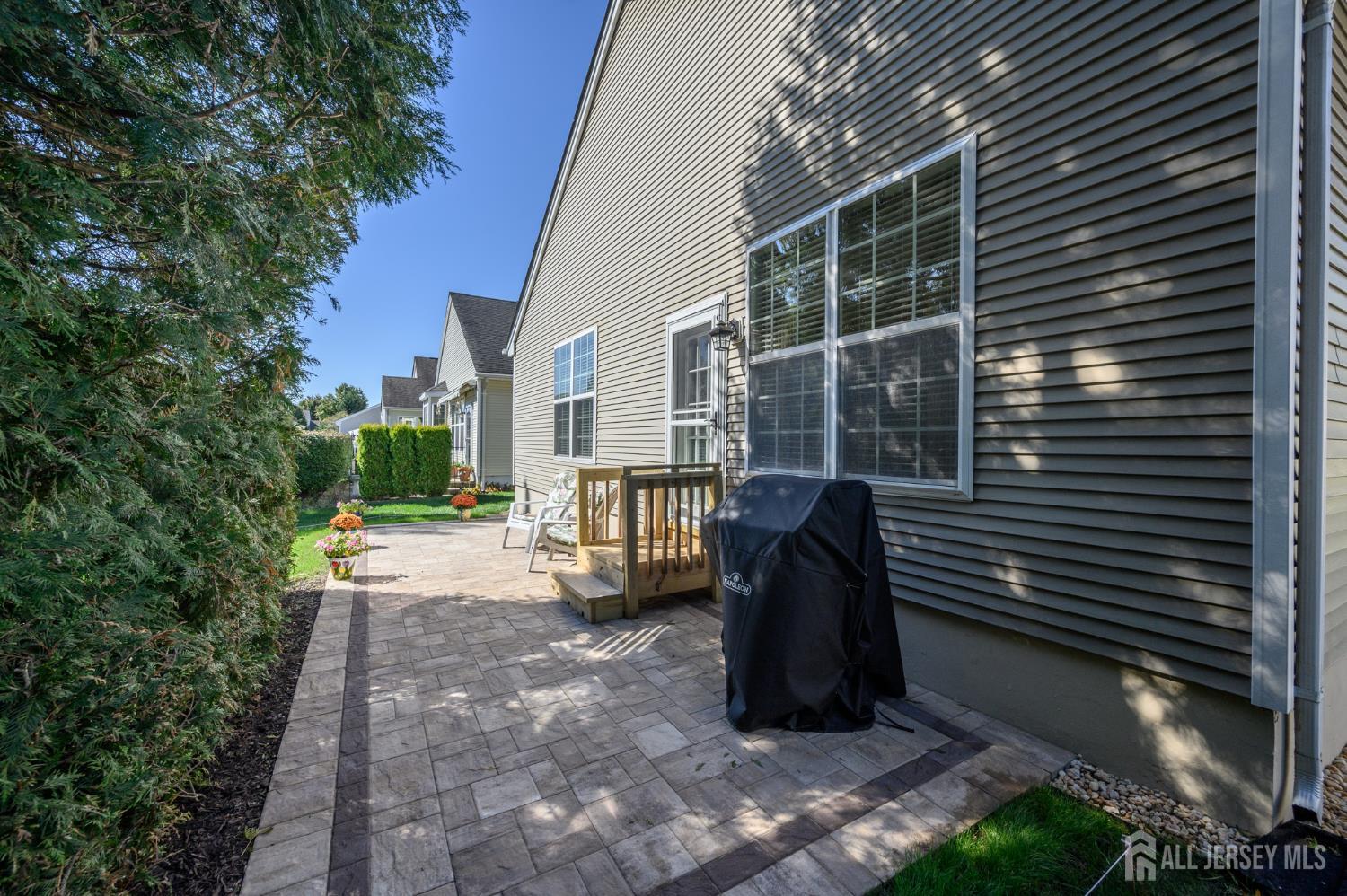 75 Huntington Drive Jackson NJ 08527
