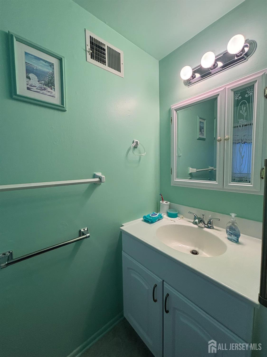 45 Bradford Road East Brunswick NJ 08816