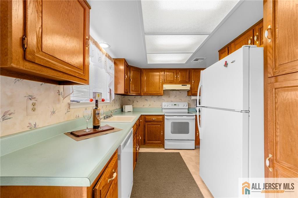 376 Stirling Drive Jamesburg NJ 08831