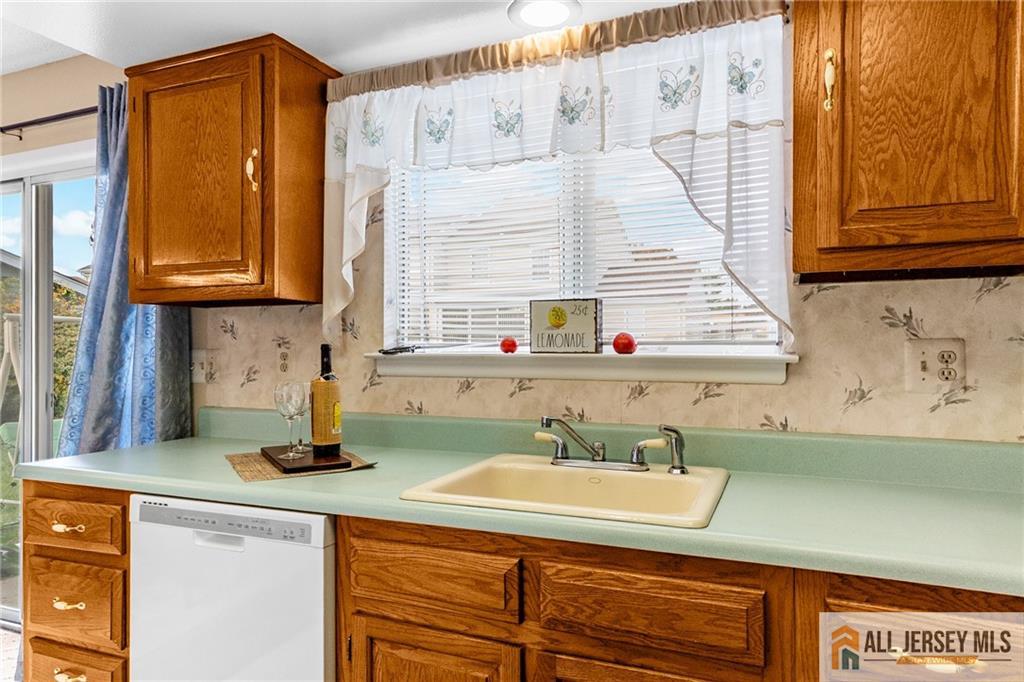 376 Stirling Drive Jamesburg NJ 08831