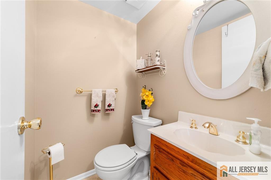 376 Stirling Drive Jamesburg NJ 08831