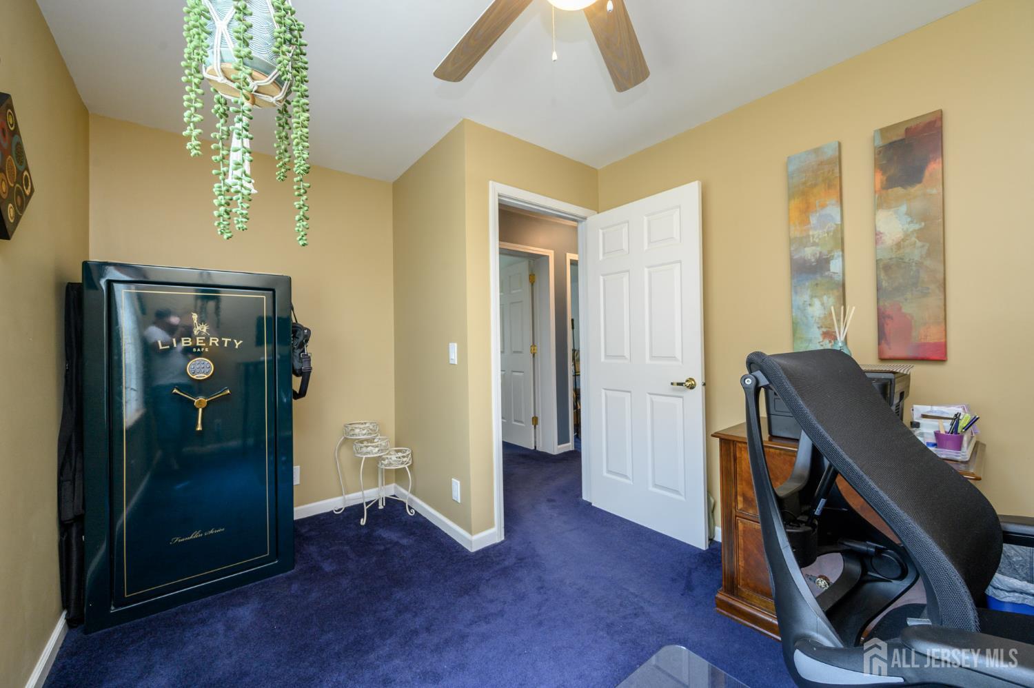 19 Indian Trail Southampton NJ 08088