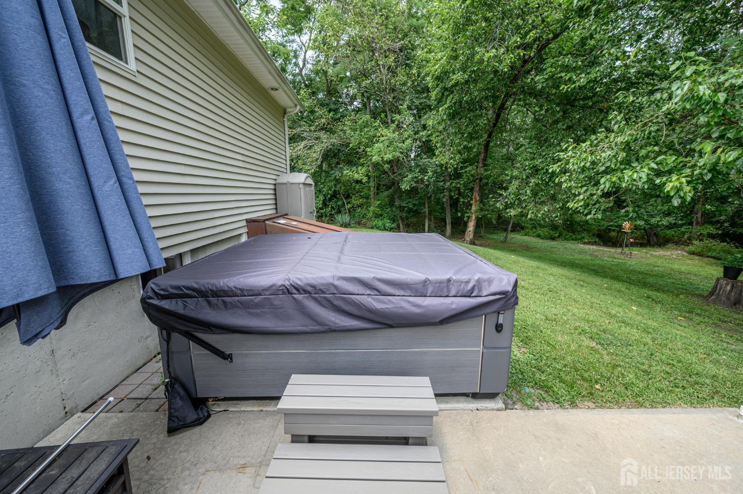 19 Indian Trail Southampton NJ 08088