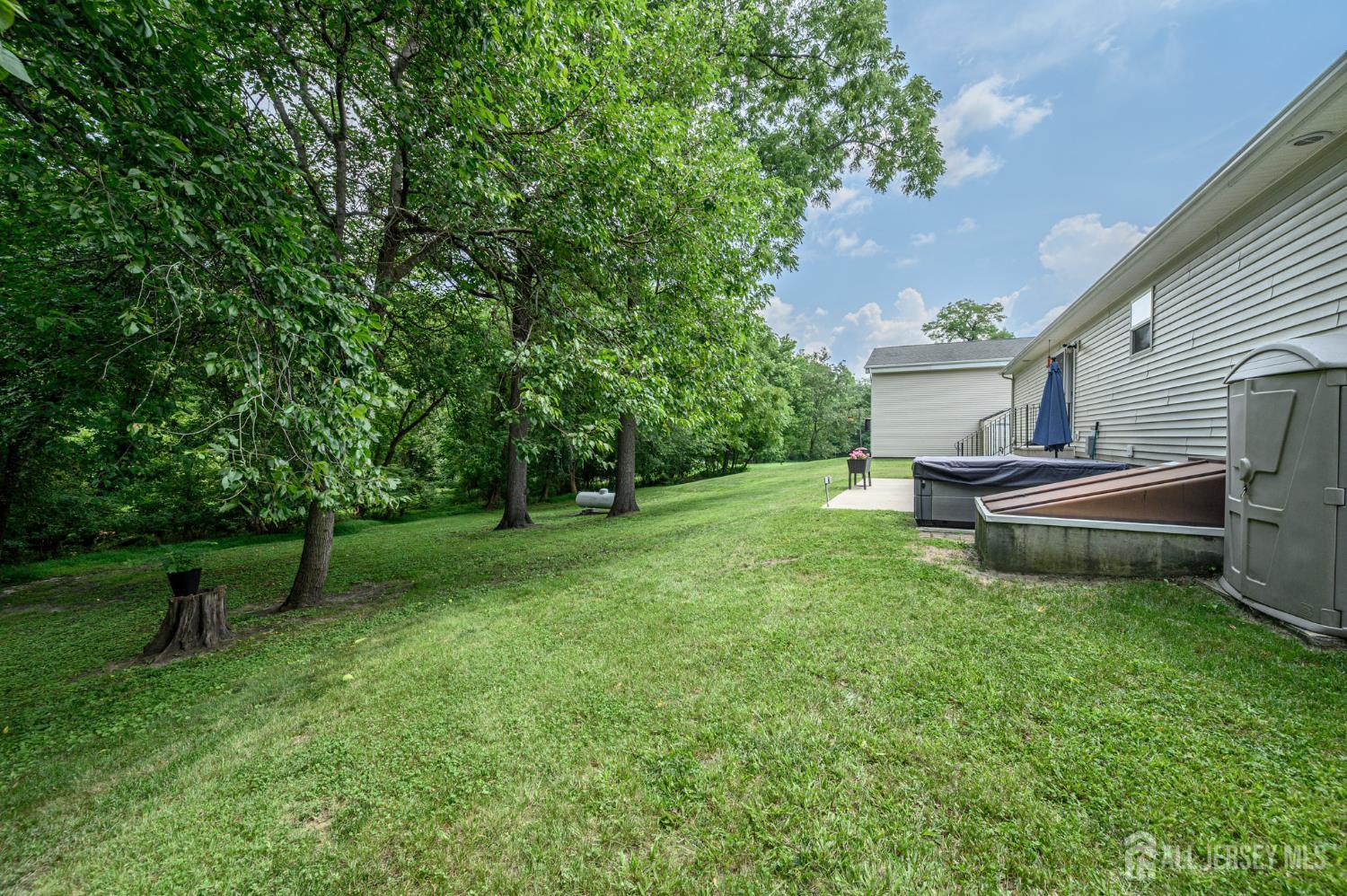 19 Indian Trail Southampton NJ 08088