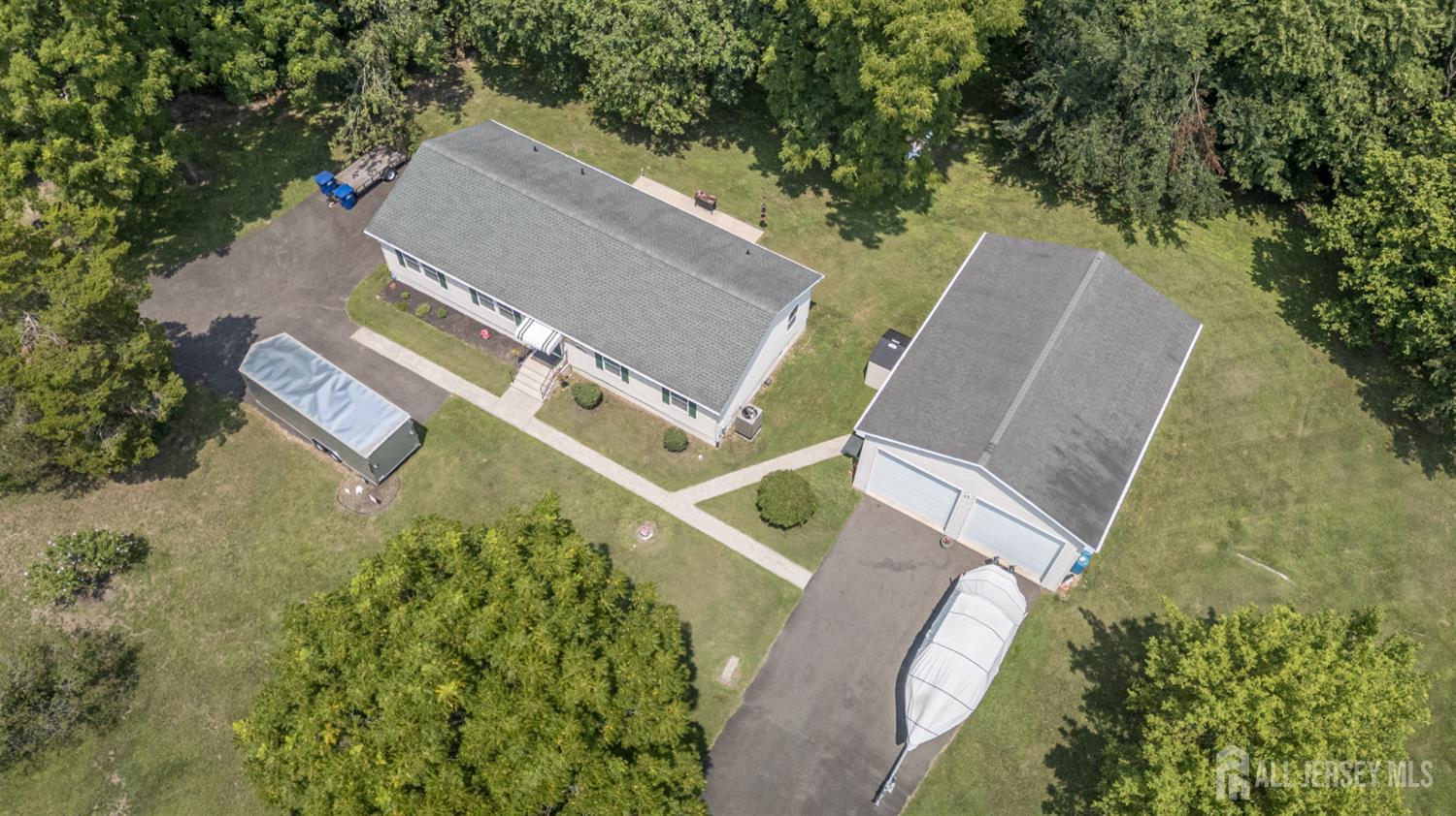 19 Indian Trail Southampton NJ 08088