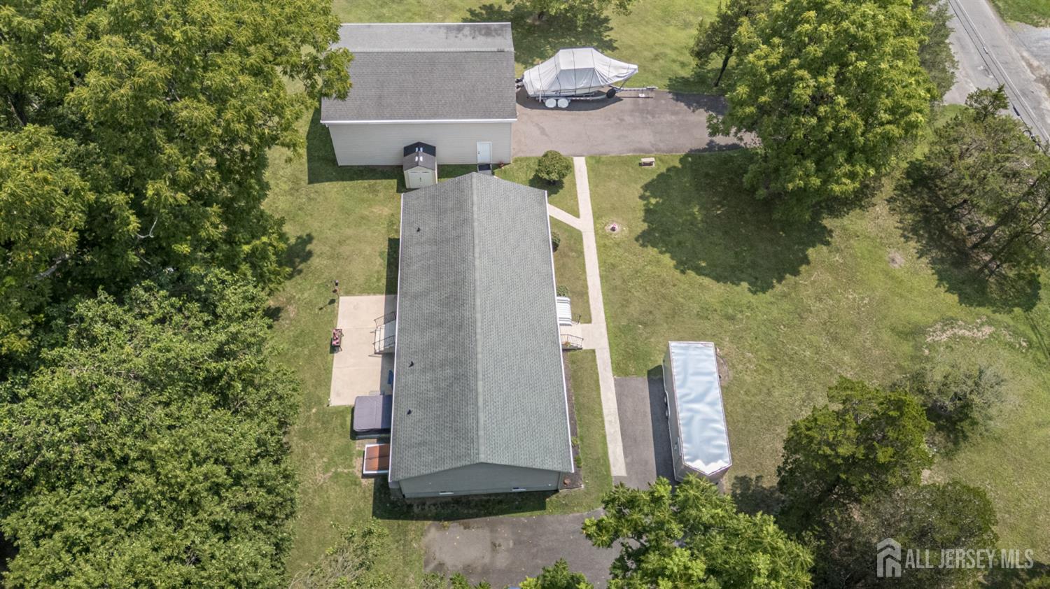 19 Indian Trail Southampton NJ 08088