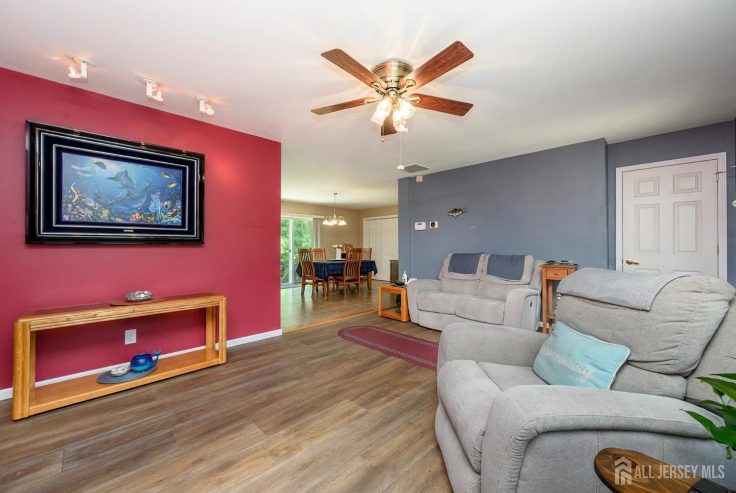 19 Indian Trail Southampton NJ 08088