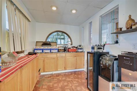 12 E William Street Fords NJ 08863