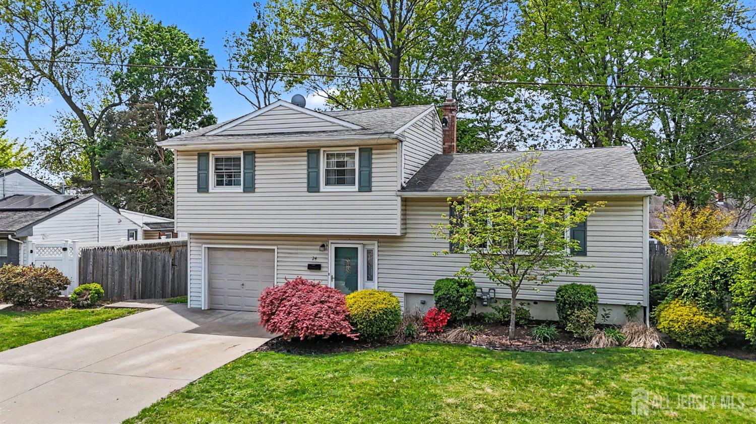 24 Moryan Road Edison NJ 08817