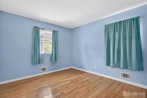 24 Moryan Road Edison NJ 08817