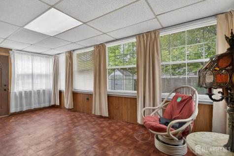 24 Moryan Road Edison NJ 08817
