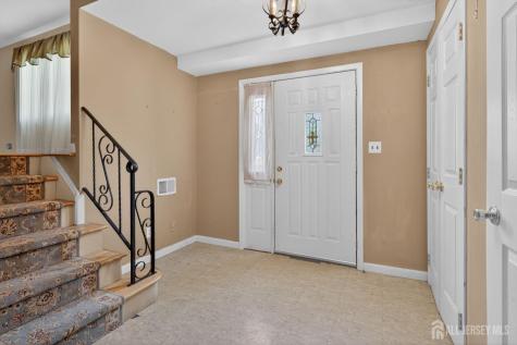 24 Moryan Road Edison NJ 08817