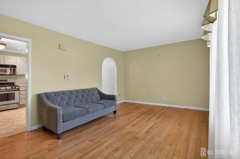 24 Moryan Road Edison NJ 08817