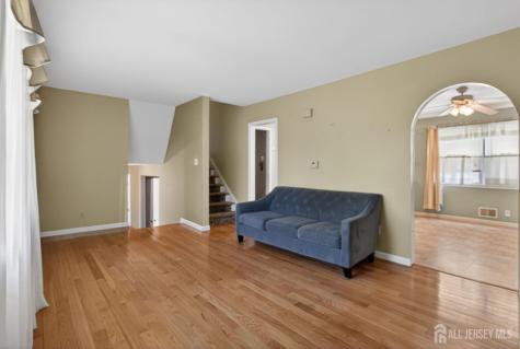 24 Moryan Road Edison NJ 08817