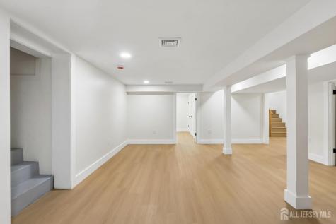 10 Rose Street Edison NJ 08817