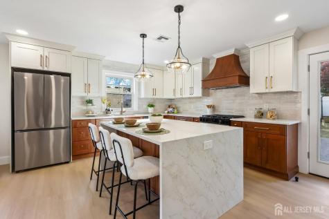 10 Rose Street Edison NJ 08817