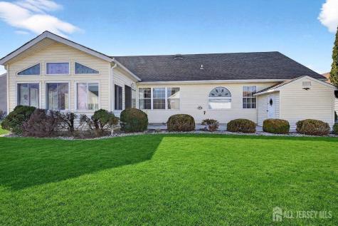 5 Cordoba Court Toms River NJ 08757