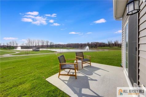 6 Galerie Court Monroe NJ 08831
