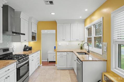 10 Sunset Boulevard East Brunswick NJ 08816