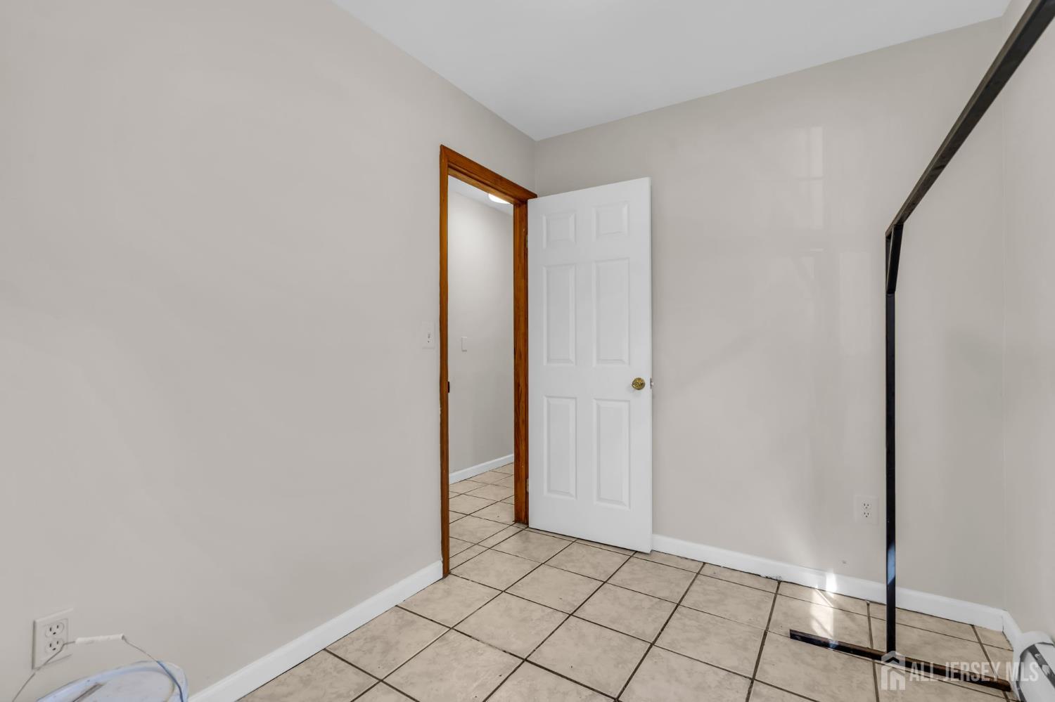 26 Nancy Lane Piscataway NJ 08854